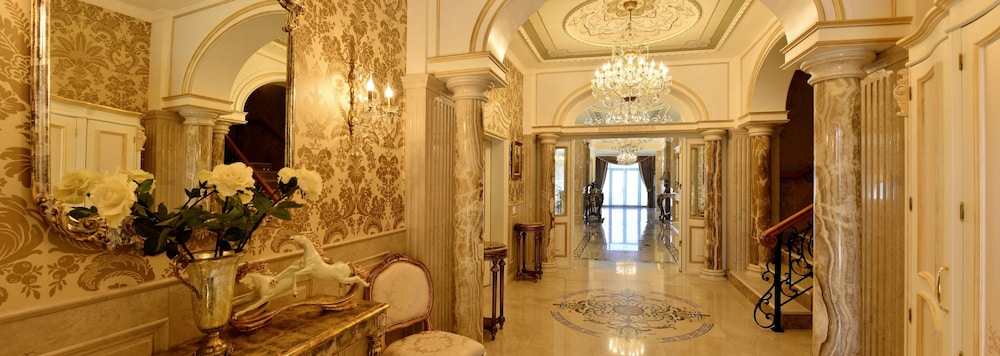 Villa Augusto Boutique Hotel - Boutique Class — Hotel building in Alanya