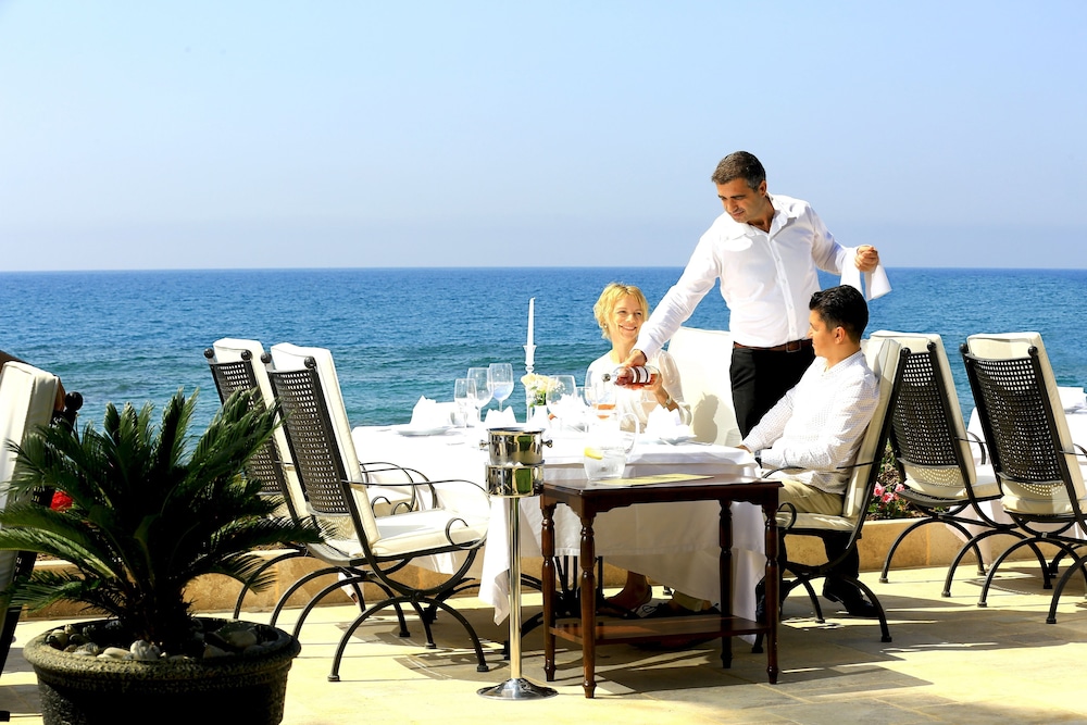 Villa Augusto Boutique Hotel - Boutique Class — Restaurant & bars in Alanya