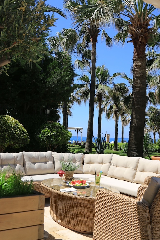 Villa Augusto Boutique Hotel - Boutique Class — Restaurant & bars in Alanya
