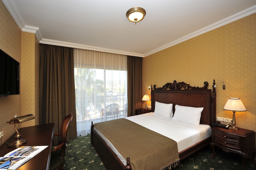 Villa Augusto Boutique Hotel - Boutique Class — Hotel rooms in Alanya