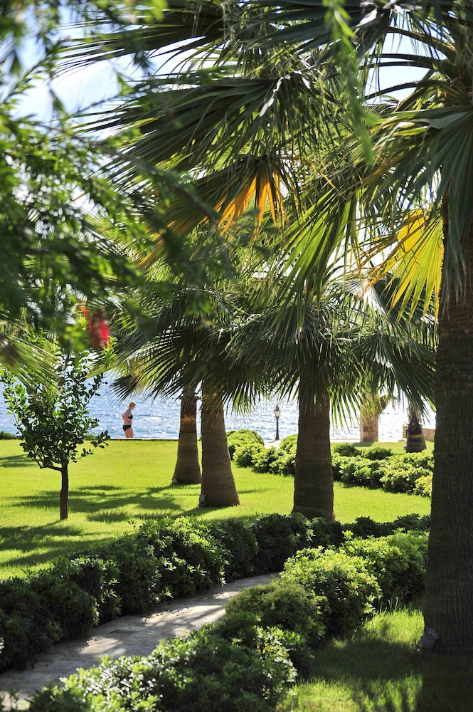 Villa Augusto Boutique Hotel - Boutique Class — Beach in Alanya