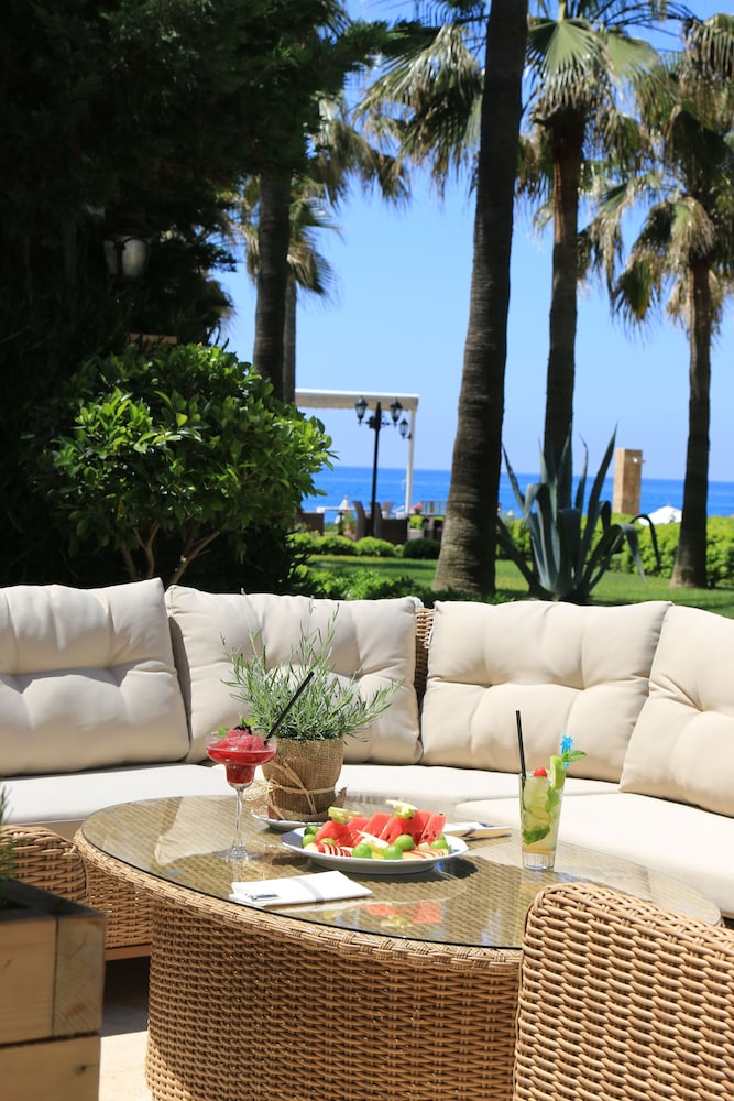 Villa Augusto Boutique Hotel - Boutique Class — Restaurant & bars in Alanya