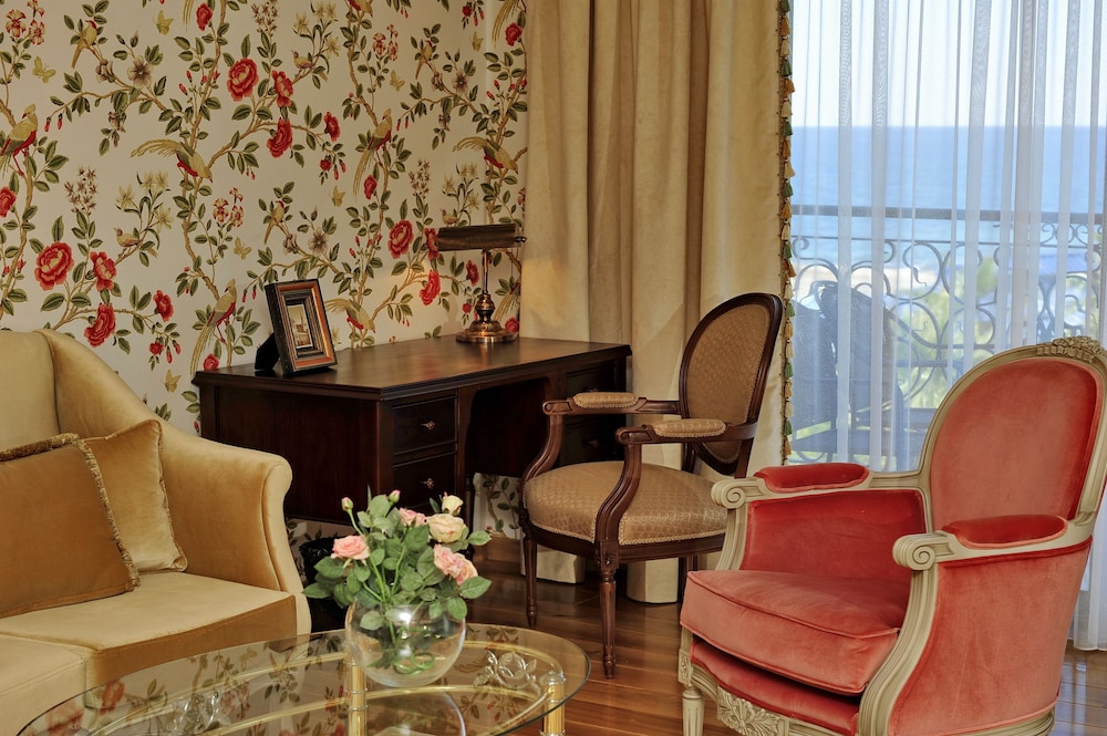 Villa Augusto Boutique Hotel - Boutique Class — Hotel rooms in Alanya