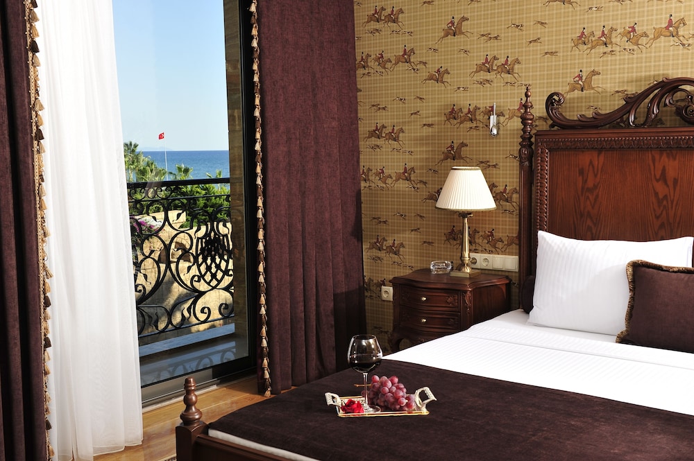 Villa Augusto Boutique Hotel - Boutique Class — Hotel rooms in Alanya