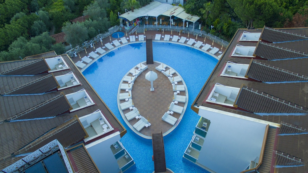 Ocean Blue Hotel — Swimming pool in Fethiye, Mugla