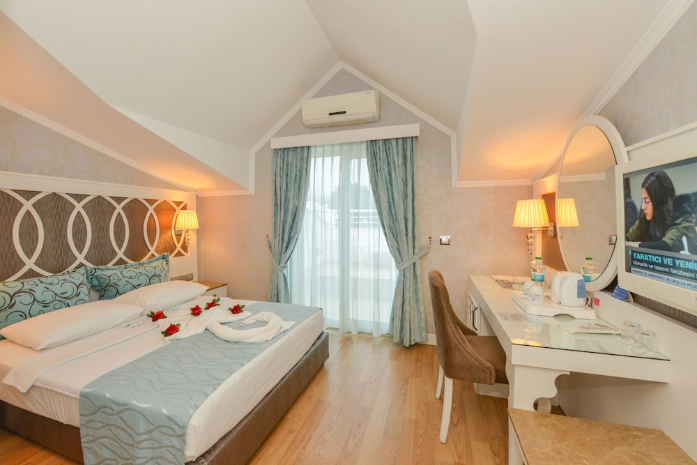 Ocean Blue Hotel — Hotel rooms in Fethiye, Mugla
