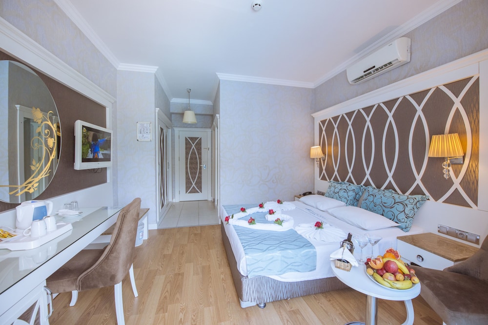 Ocean Blue Hotel — Hotel rooms in Fethiye, Mugla
