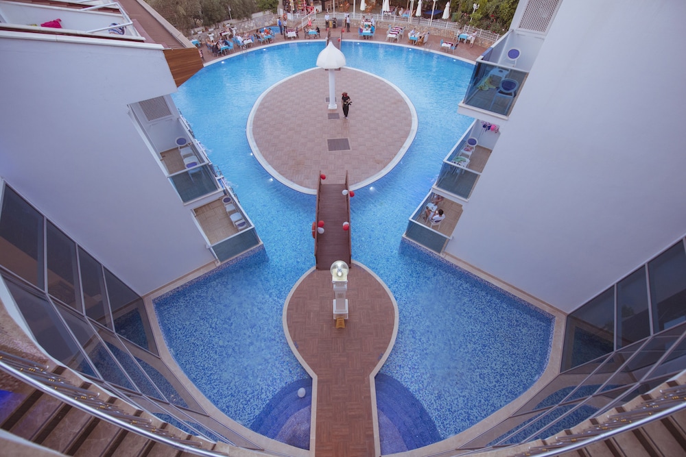 Ocean Blue Hotel — Swimming pool in Fethiye, Mugla