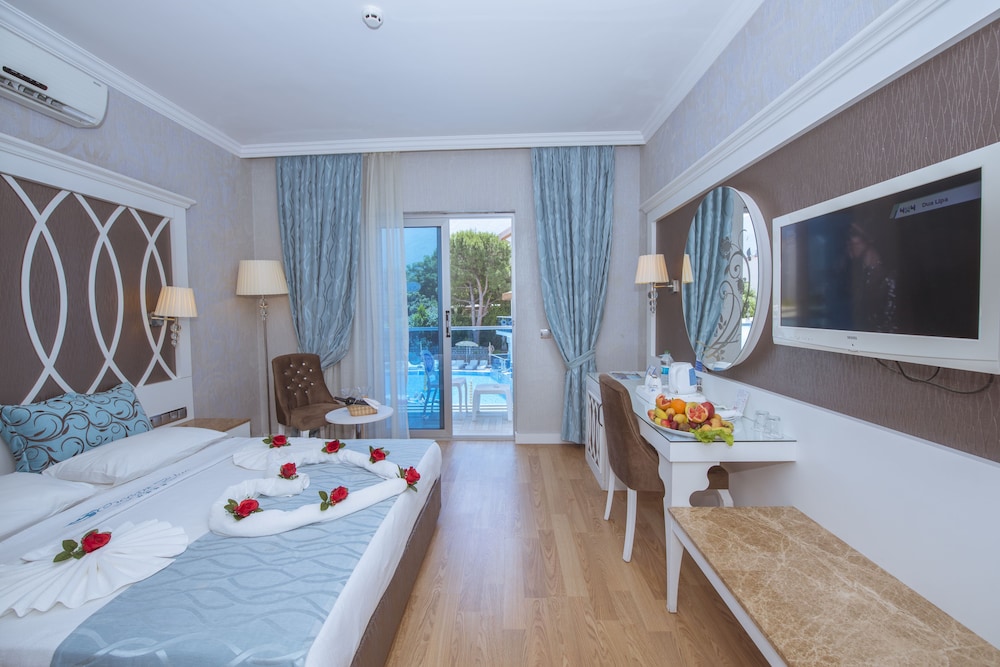 Ocean Blue Hotel — Hotel rooms in Fethiye, Mugla