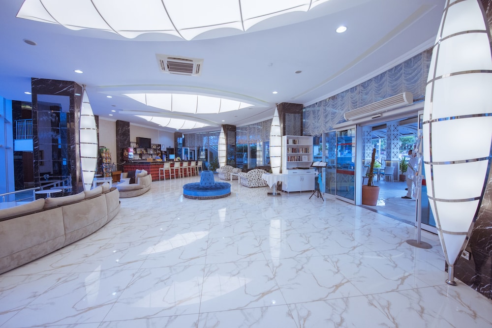 Ocean Blue Hotel — Hotel building in Fethiye, Mugla