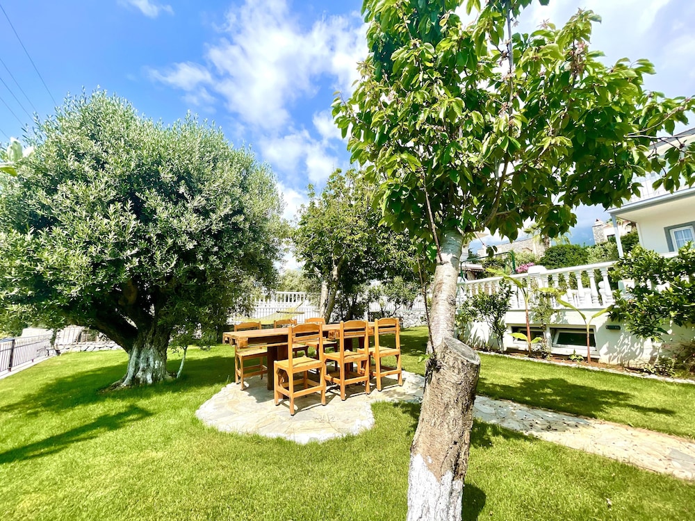 Mountain Valley Oludeniz — Hotel building in Fethiye, Mugla