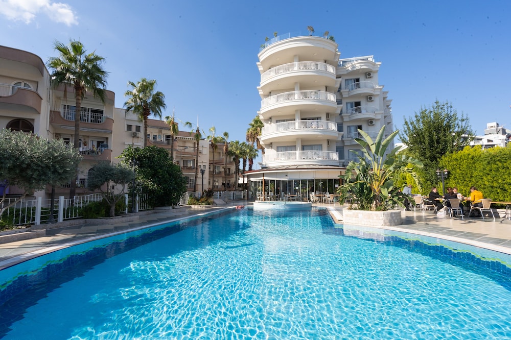 Romance Beach Hotel — Swimming pool in Marmaris, Mugla