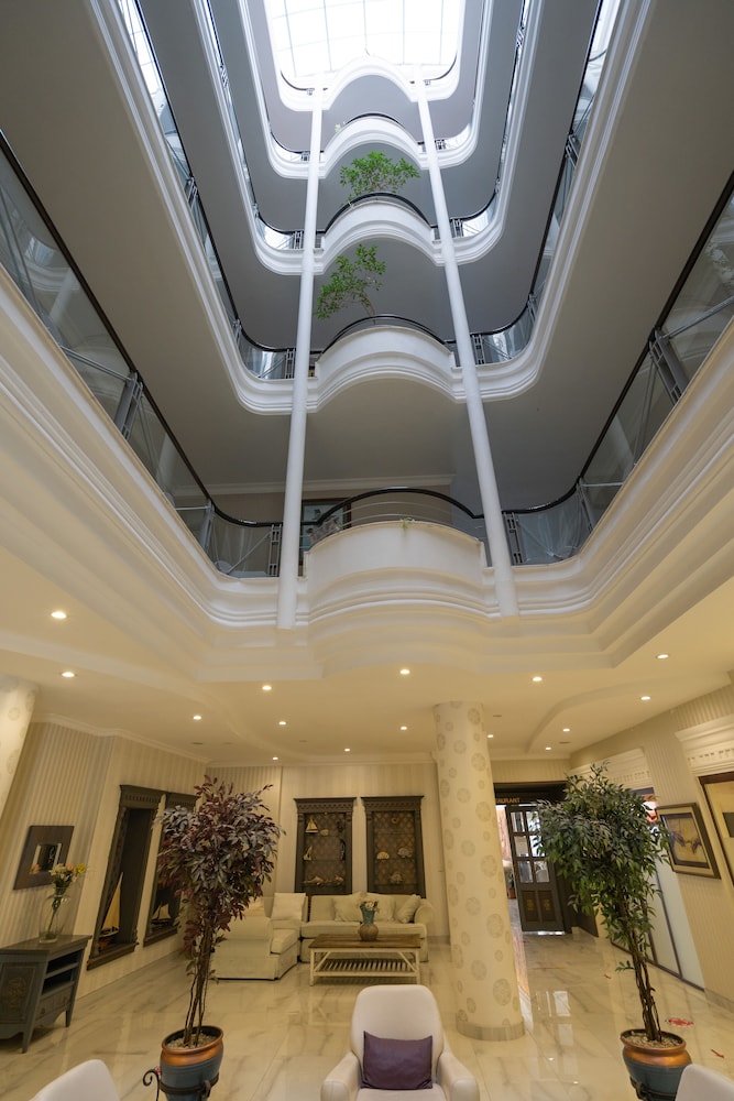 Romance Beach Hotel — Hotel building in Marmaris, Mugla