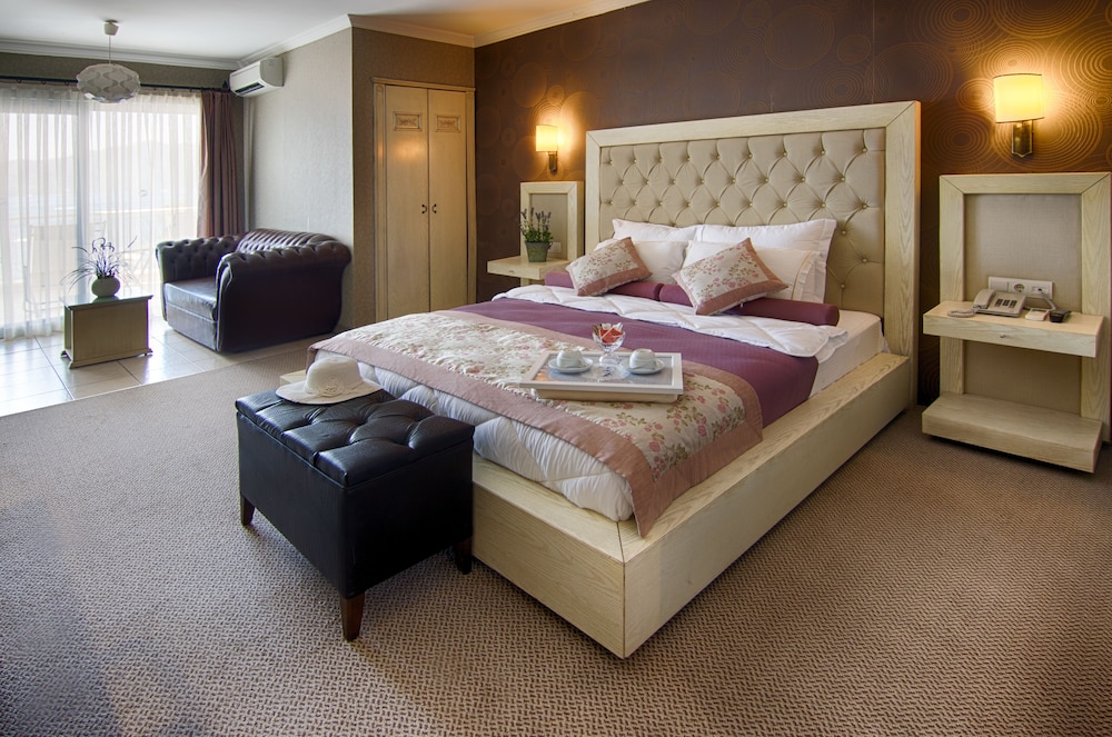 Romance Beach Hotel — Hotel rooms in Marmaris, Mugla