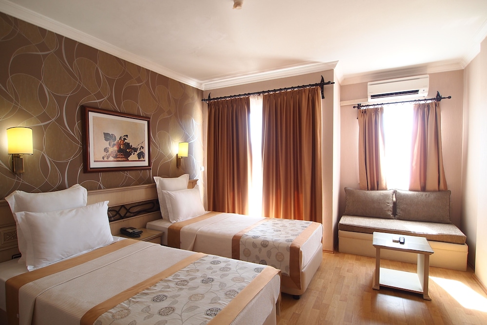 Romance Beach Hotel — Hotel rooms in Marmaris, Mugla