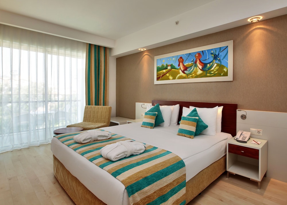 Sunis Evren Beach Resort Hotel & Spa  - All inclusive — Hotel rooms in Side