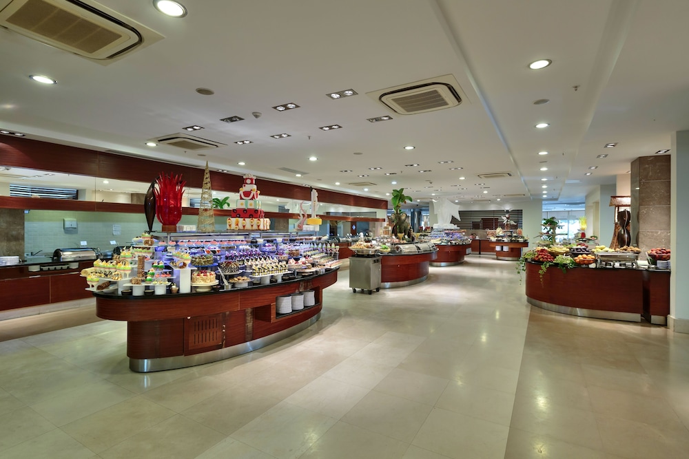 Sunis Evren Beach Resort Hotel & Spa  - All inclusive — Restaurant & bars in Side