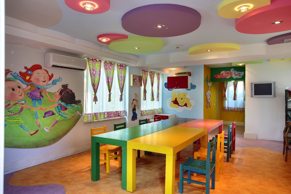 Sunis Evren Beach Resort Hotel & Spa  - All inclusive — Attractions for children in Side