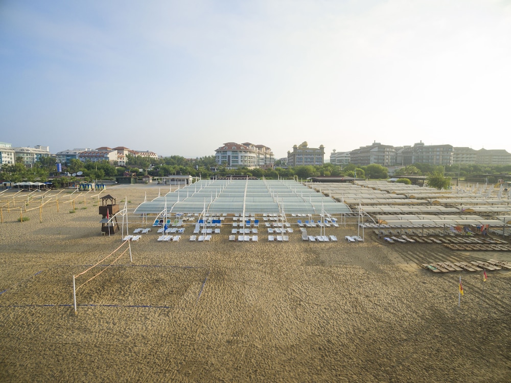 Sunis Evren Beach Resort Hotel & Spa  - All inclusive — Beach in Side