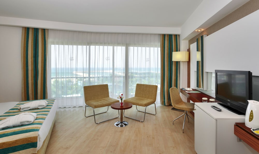 Sunis Evren Beach Resort Hotel & Spa  - All inclusive — Hotel rooms in Side