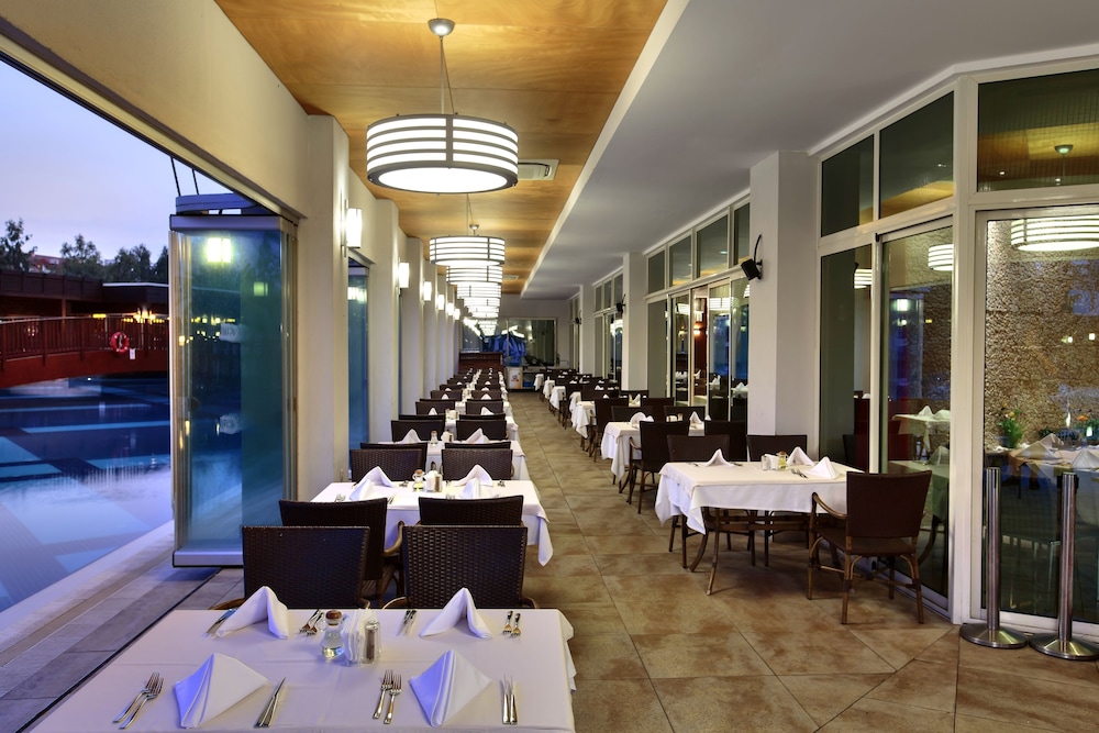 Sunis Evren Beach Resort Hotel & Spa  - All inclusive — Restaurant & bars in Side