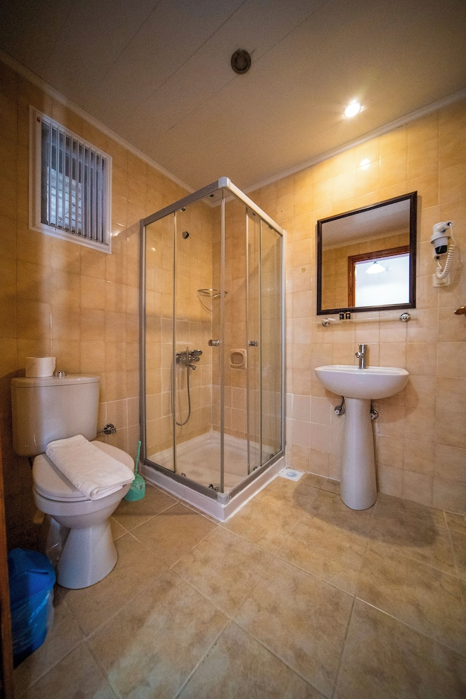 Nagi Beach Hotel — Hotel rooms in Bodrum, Mugla