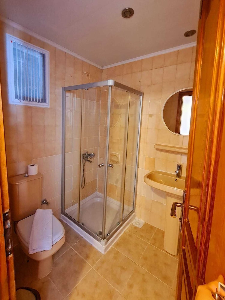Nagi Beach Hotel — Hotel rooms in Bodrum, Mugla