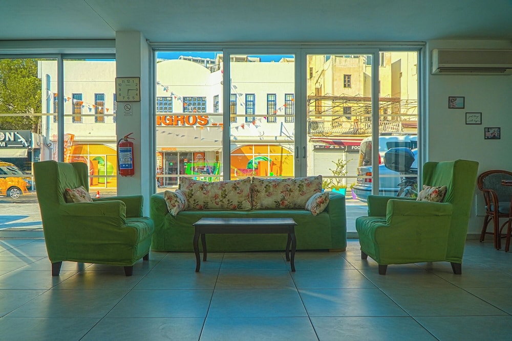 Nagi Beach Hotel — Hotel building in Bodrum, Mugla