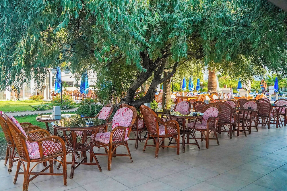Nagi Beach Hotel — Restaurant & bars in Bodrum, Mugla