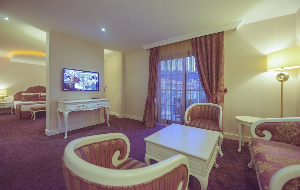 Han Deluxe Hotel — Hotel rooms in Fethiye, Mugla