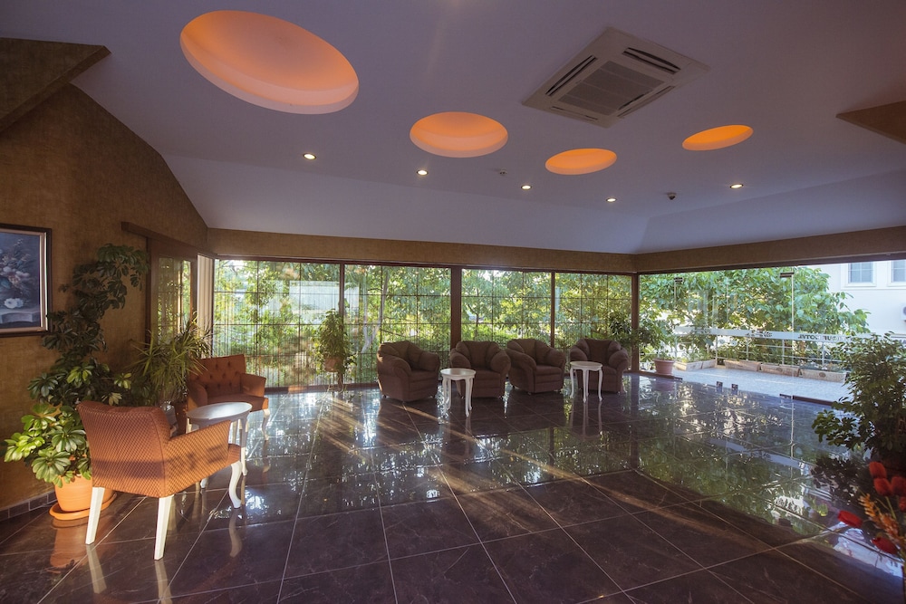 Han Deluxe Hotel — Hotel building in Fethiye, Mugla
