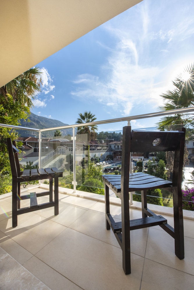 Han Deluxe Hotel — Hotel rooms in Fethiye, Mugla