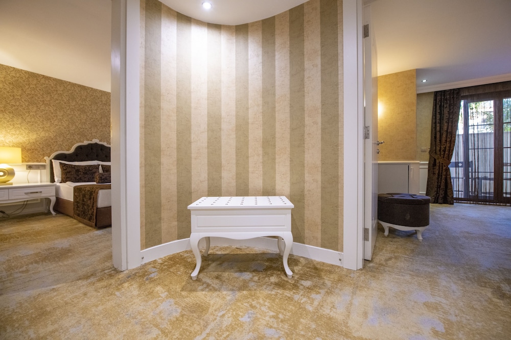 Han Deluxe Hotel — Hotel rooms in Fethiye, Mugla