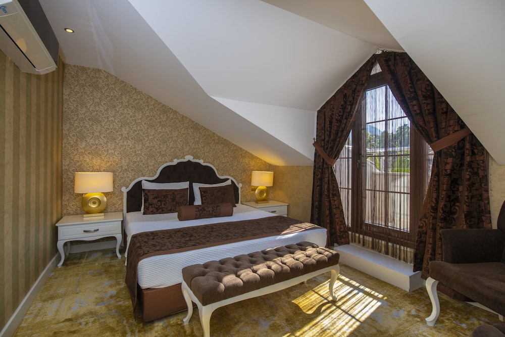 Han Deluxe Hotel — Hotel rooms in Fethiye, Mugla