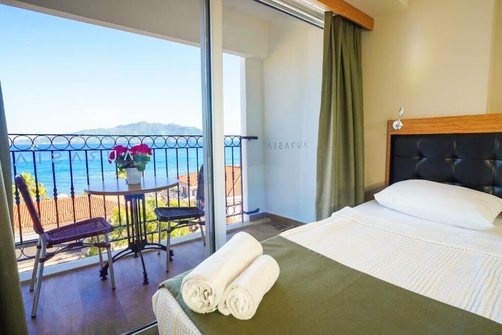 Aurasia SeaSide Hotel — Hotel rooms in Marmaris, Mugla