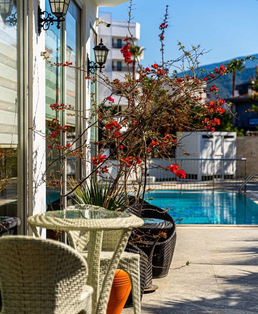 Aurasia SeaSide Hotel — Swimming pool in Marmaris, Mugla