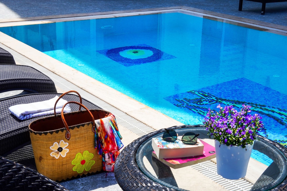 Aurasia SeaSide Hotel — Swimming pool in Marmaris, Mugla