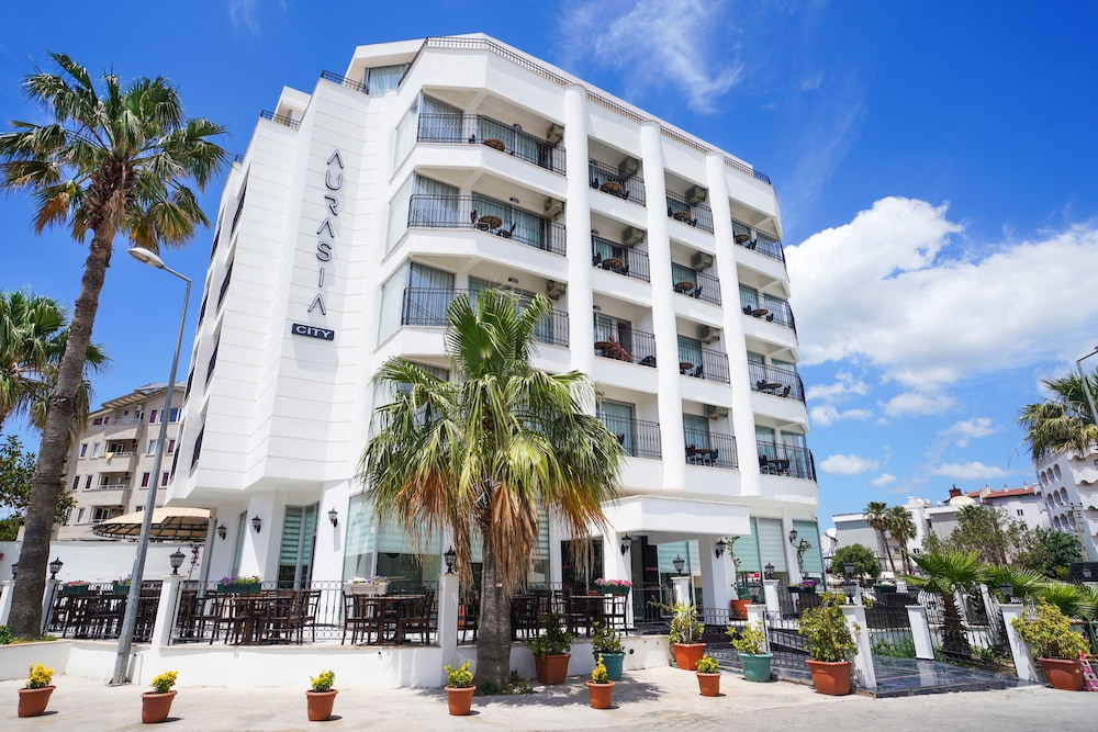 Aurasia SeaSide Hotel — Hotel building in Marmaris, Mugla