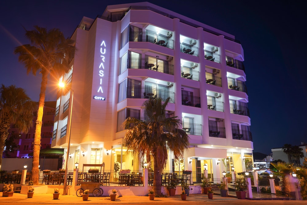 Aurasia SeaSide Hotel — Hotel building in Marmaris, Mugla