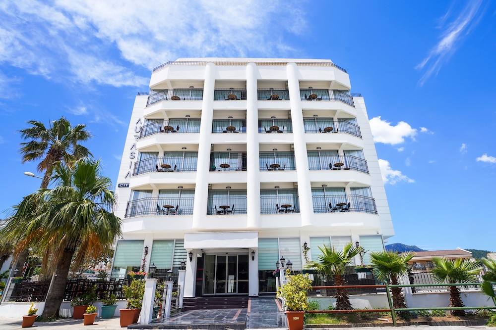 Aurasia SeaSide Hotel — Hotel building in Marmaris, Mugla