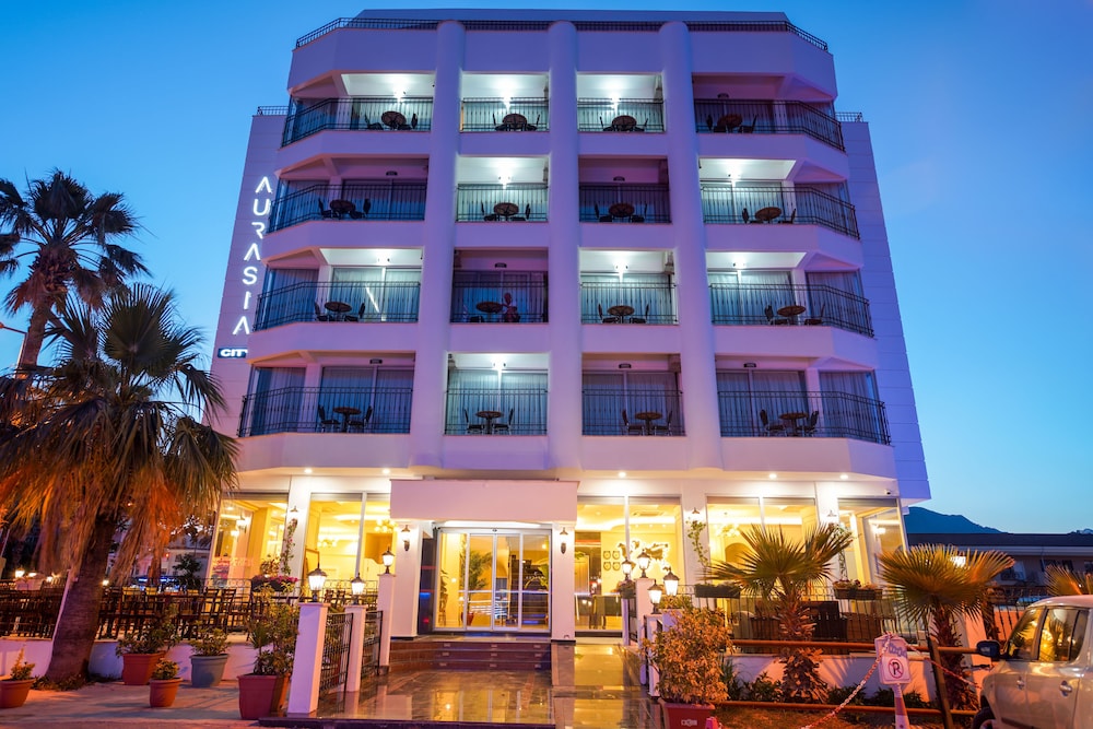 Aurasia SeaSide Hotel — Hotel building in Marmaris, Mugla