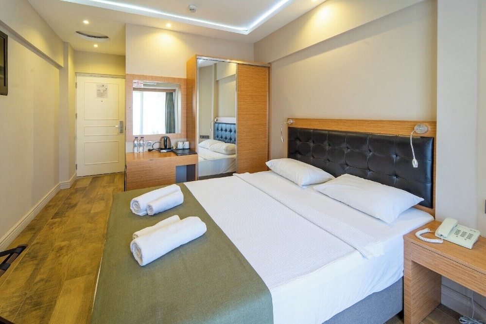 Aurasia SeaSide Hotel — Hotel rooms in Marmaris, Mugla