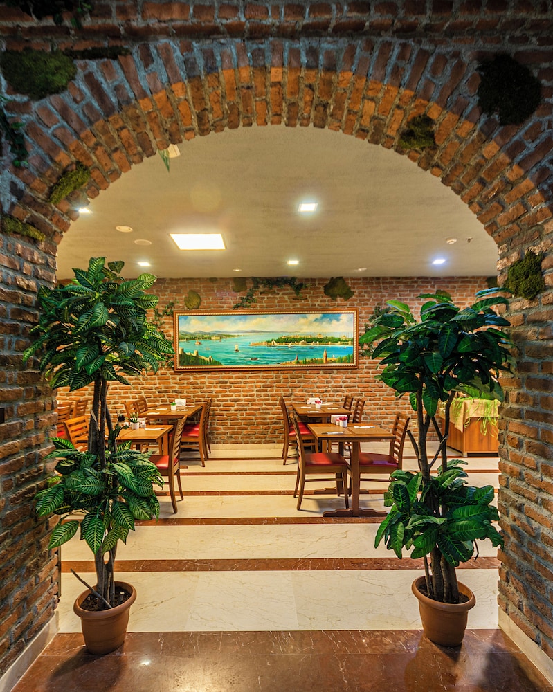 Aprilis Hotel - Special class — Restaurant & bars in Istanbul, Istanbul