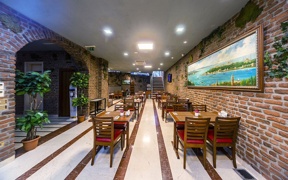 Aprilis Hotel - Special class — Restaurant & bars in Istanbul, Istanbul