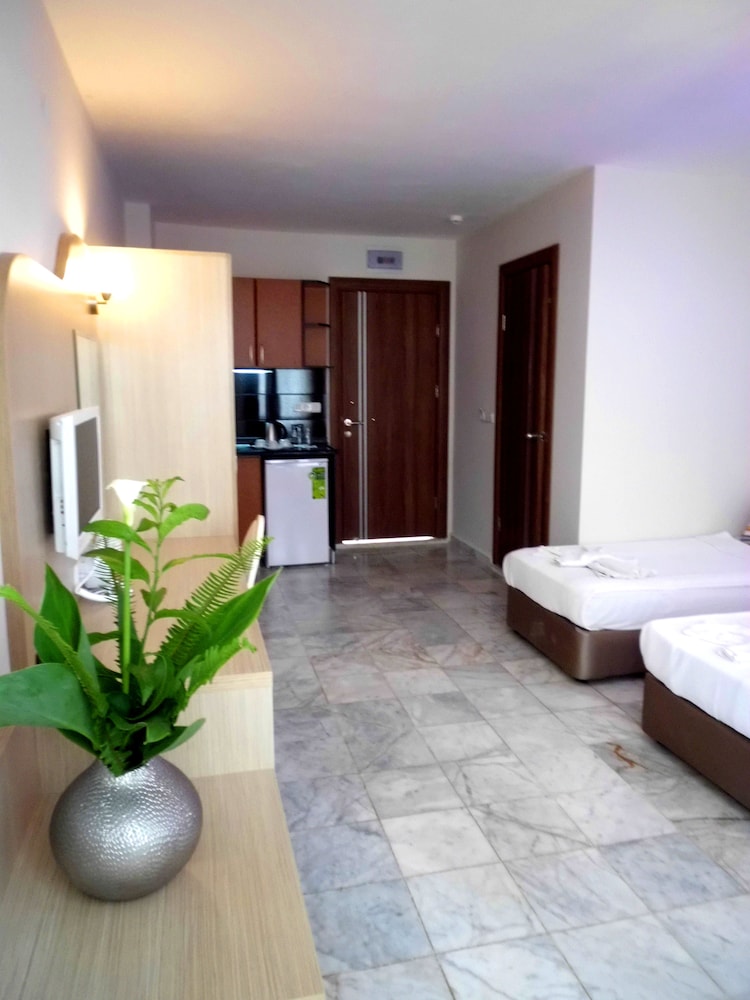 Bora Bora Butik Hotel — Hotel rooms in Alanya
