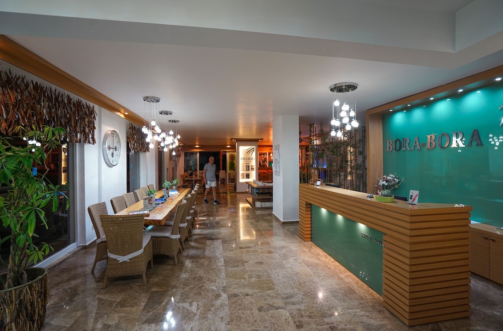 Bora Bora Butik Hotel — Restaurant & bars in Alanya