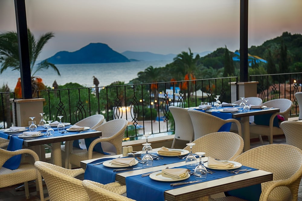 Yasmin Bodrum Resort - All Inclusive — Restaurant & bars in Bodrum, Mugla