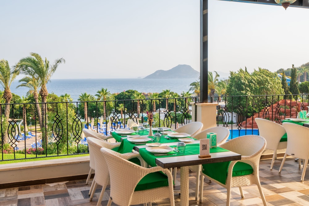 Yasmin Bodrum Resort - All Inclusive — Restaurant & bars in Bodrum, Mugla