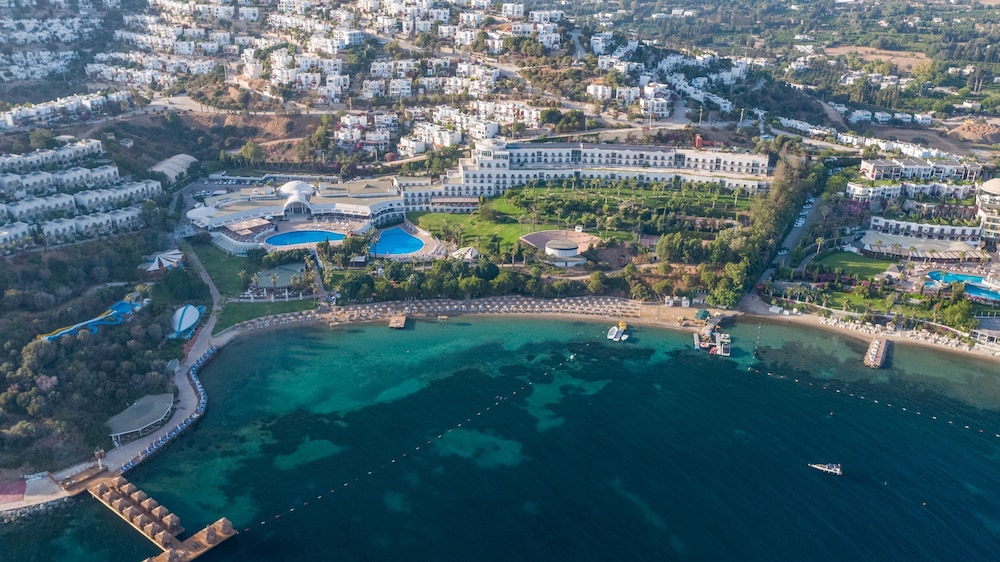 Yasmin Bodrum Resort - All Inclusive — Beach in Bodrum, Mugla