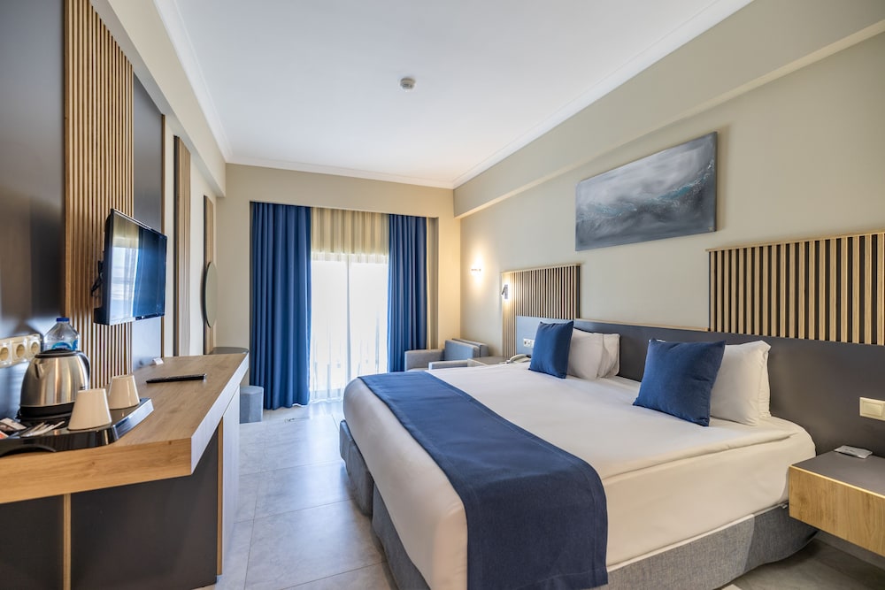 Yasmin Bodrum Resort - All Inclusive — Hotel rooms in Bodrum, Mugla